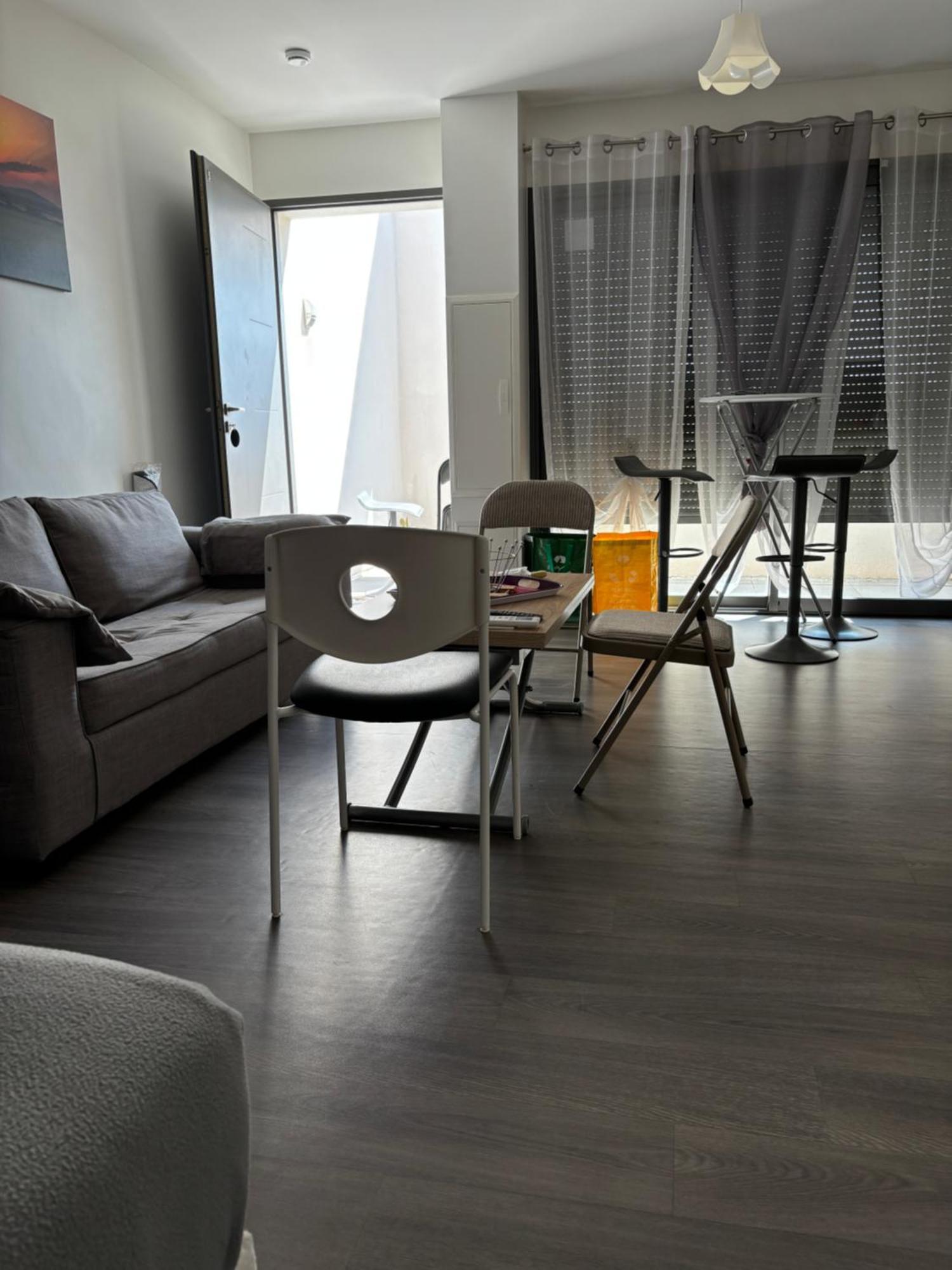 Grand Studio Confortable Et Spacieux Avec Terrasse Villeneuve-lès-Maguelonne Exterior photo
